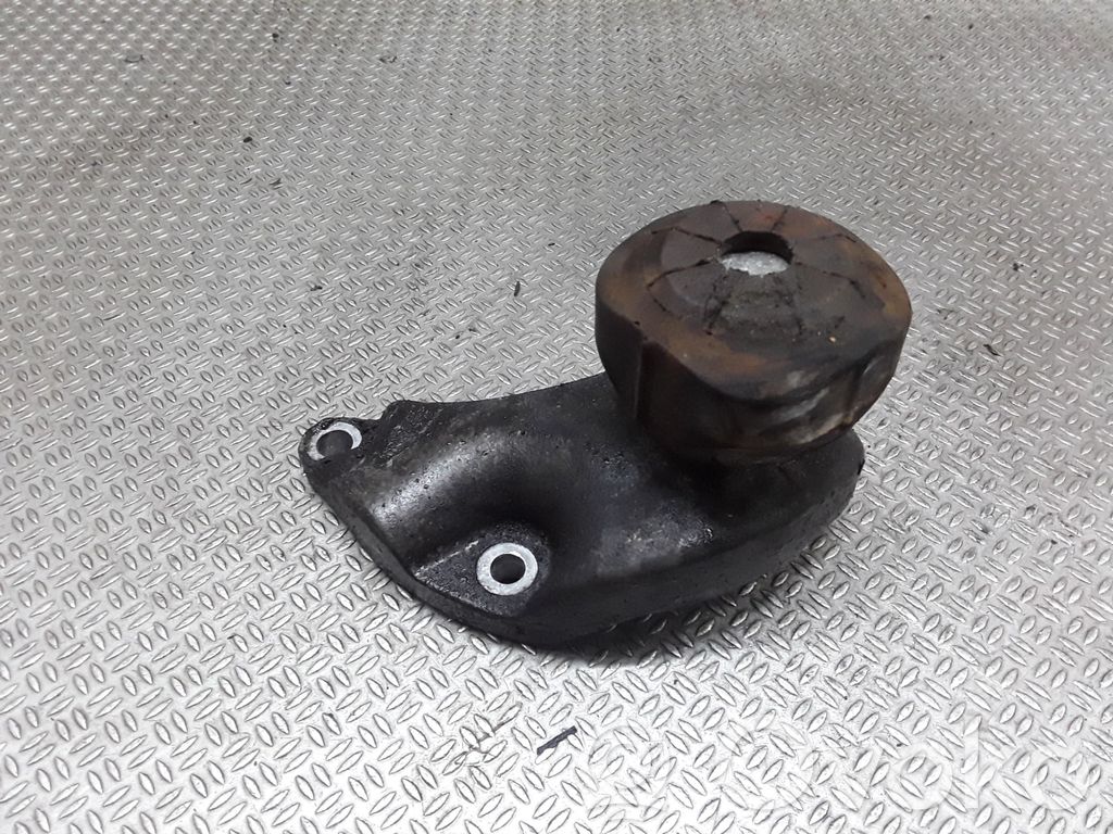 Engine mount bracket   4F0199339