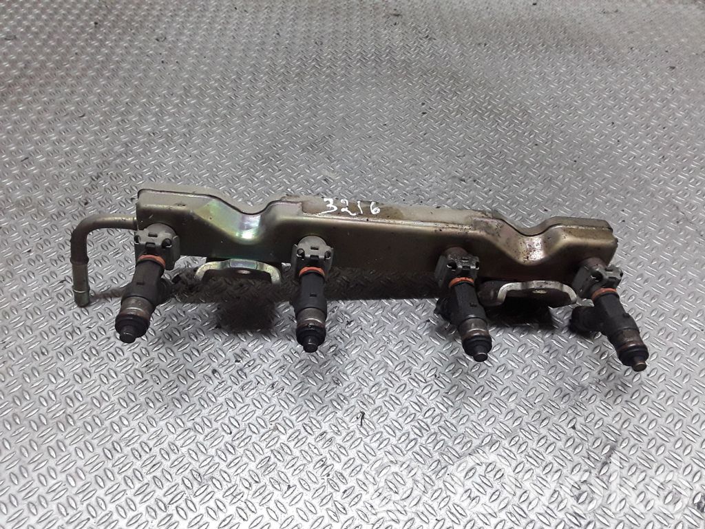 Fuel injectors set