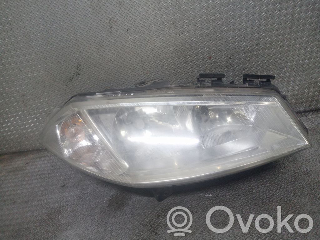 Scheinwerfer   085511142R
