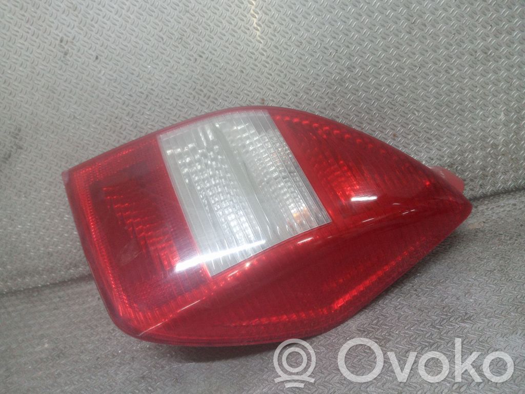 Citroen C2 Galinis žibintas kėbule 