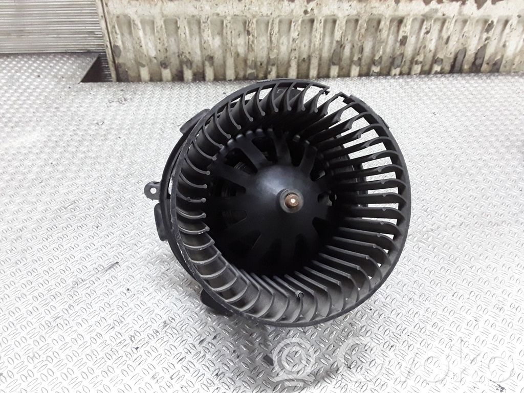 Mazā radiatora ventilators   8090901