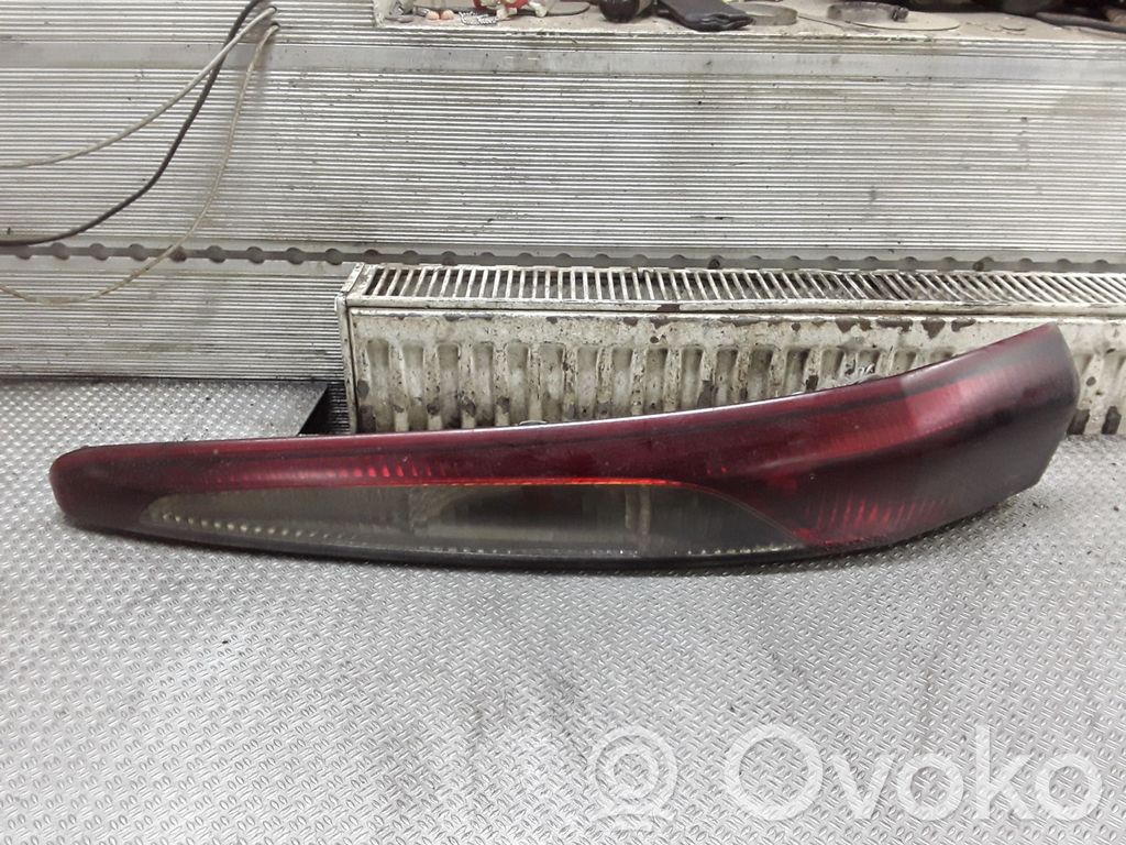 Mitsubishi Lancer Lampă spate în caroserie 