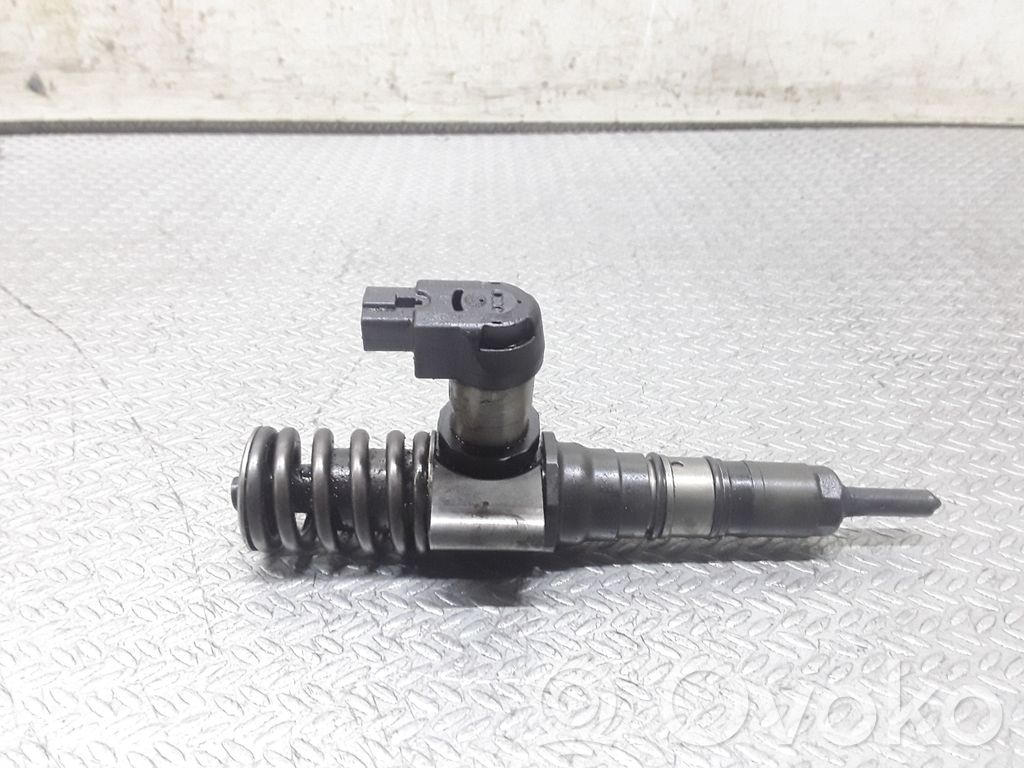 Iniettore   03G130073S
