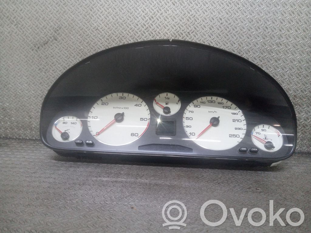 Peugeot 607 Speedometer (instrument cluster) 