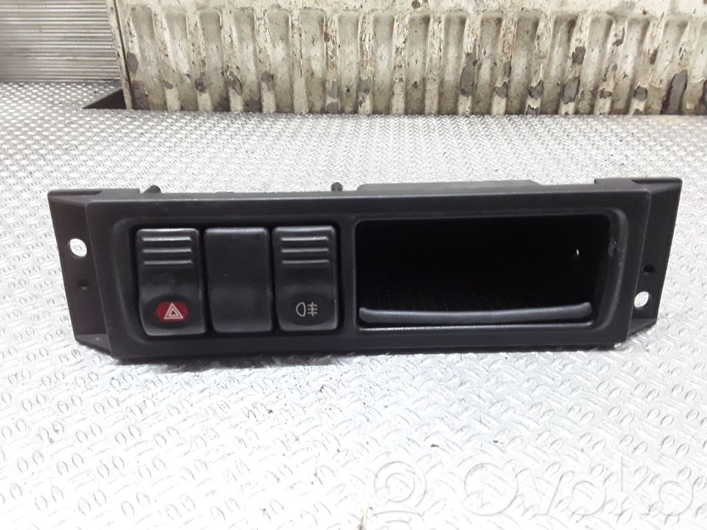 Hazard light switch   10243814