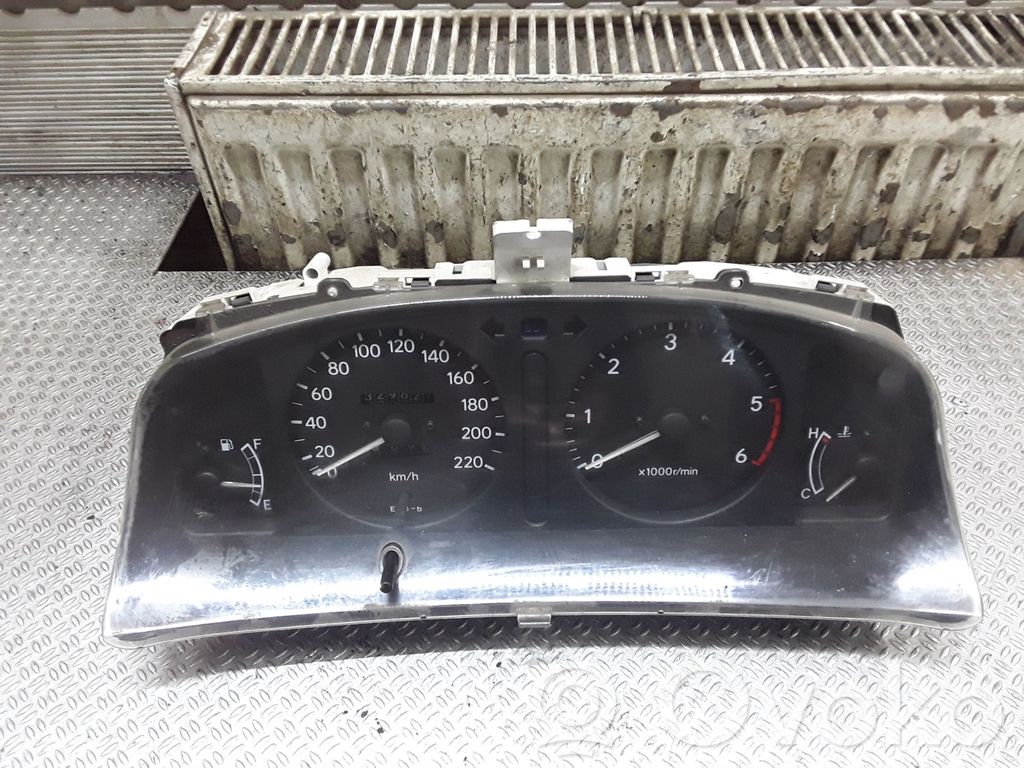 Toyota Corolla E110 Speedometer (instrument cluster) 