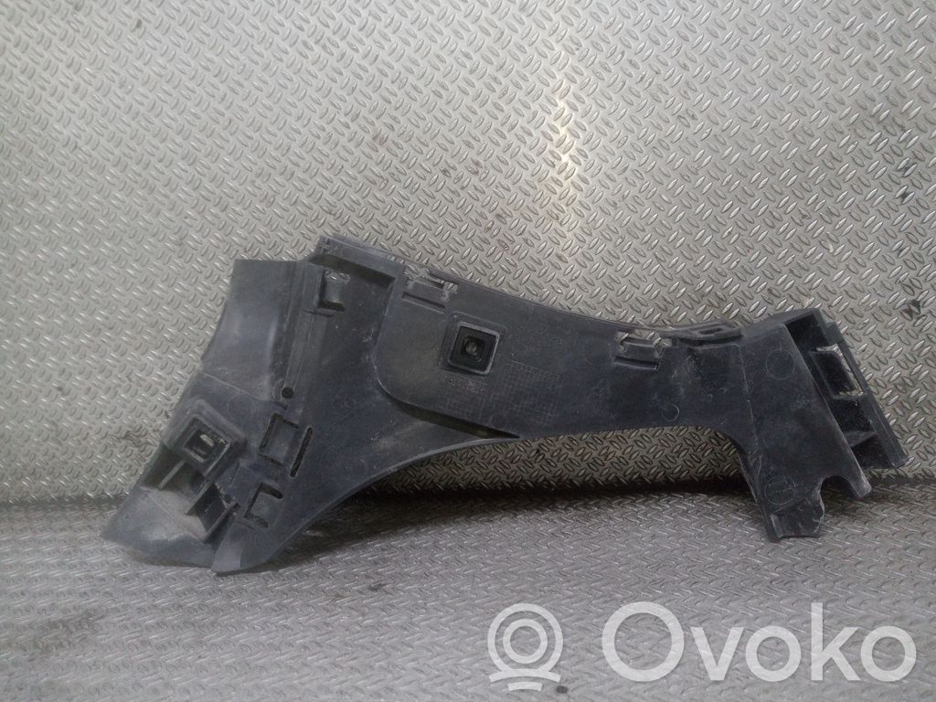 Volvo C30 Soporte de montaje del parachoques trasero 