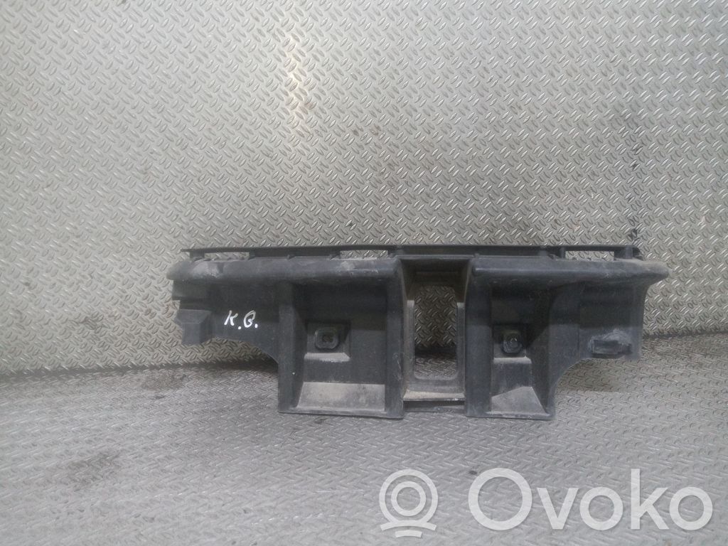 Rear bumper mounting bracket   30657218