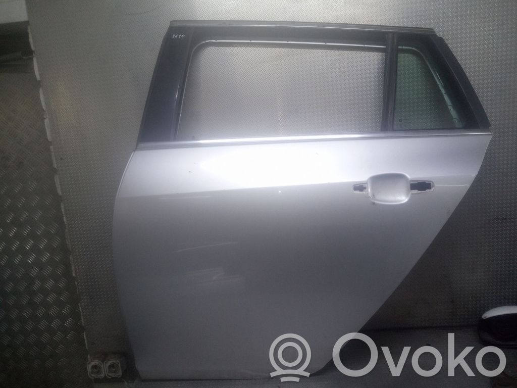 Rear door