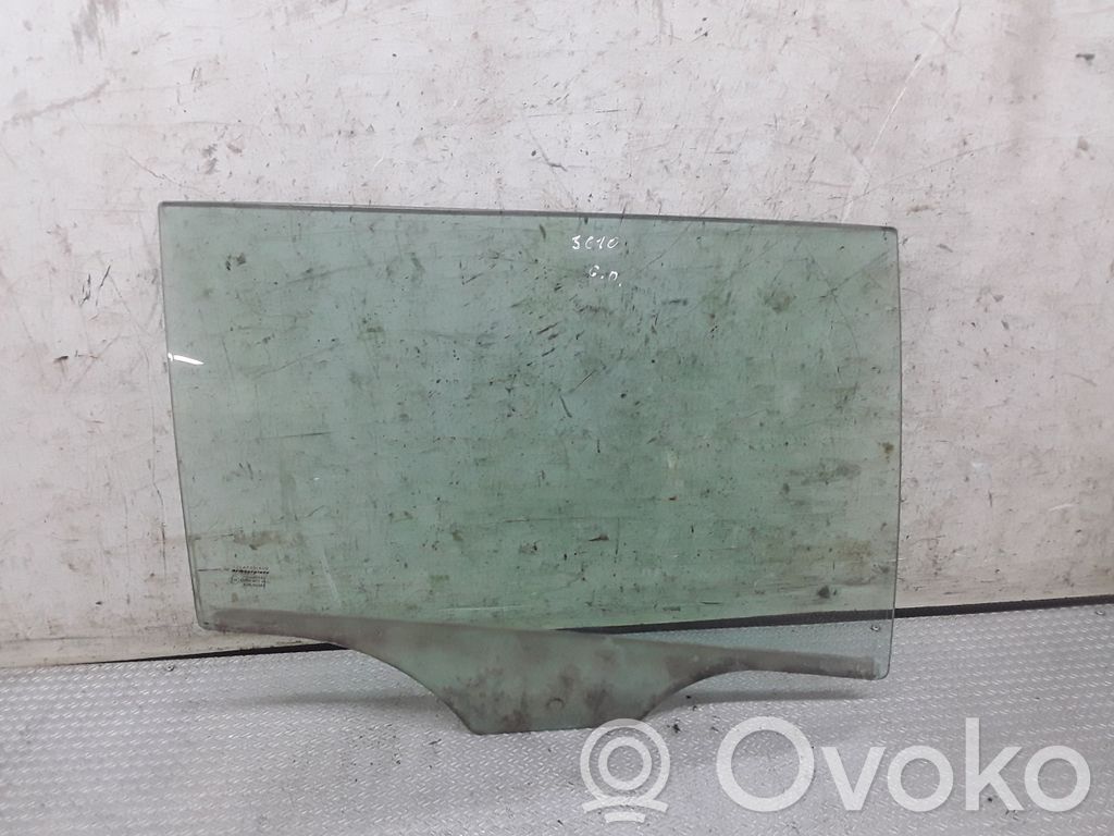 Rear door window glass