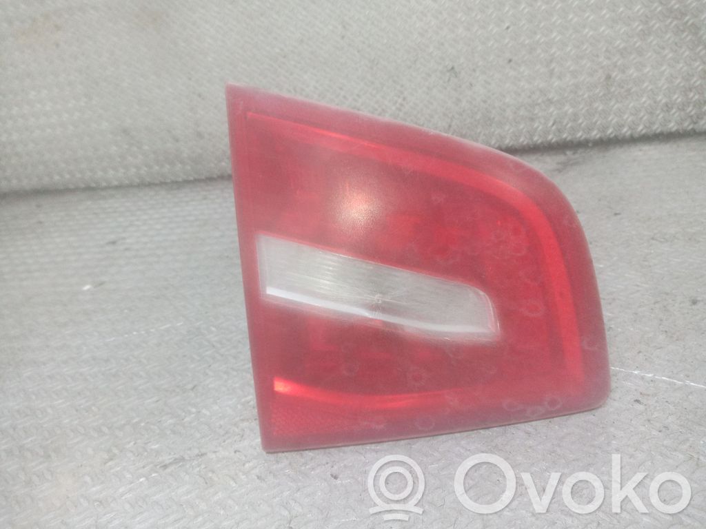 Tailgate rear/tail lights   4F5945093E,89319311