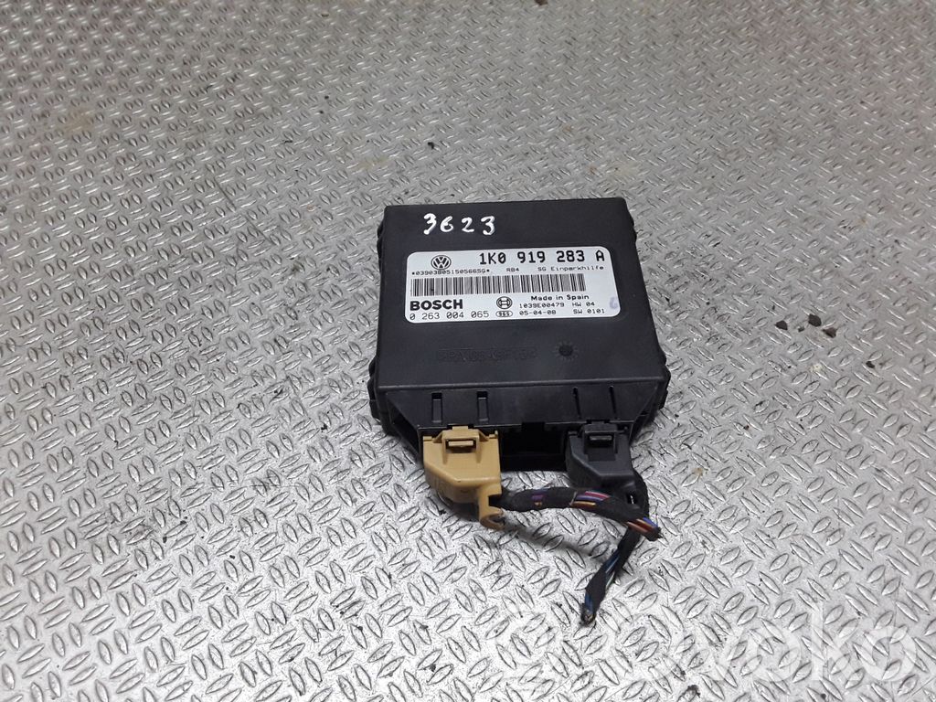 Unidad de control/módulo PDC de aparcamiento   1K0919283A