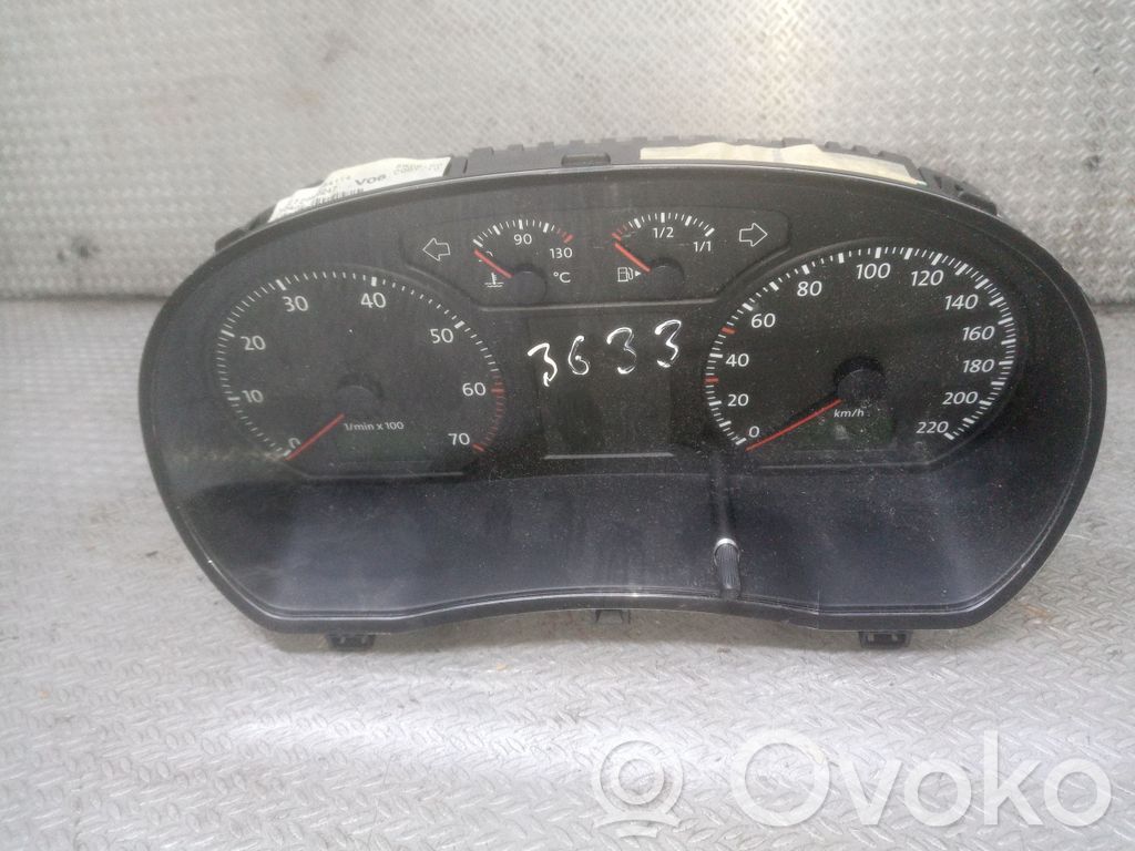 Volkswagen Polo IV 9N3 Licznik / Prędkościomierz 