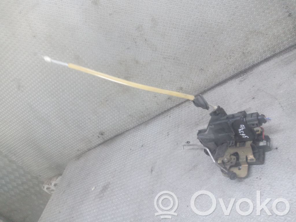 Audi A2 Priekšpusē slēdzene 