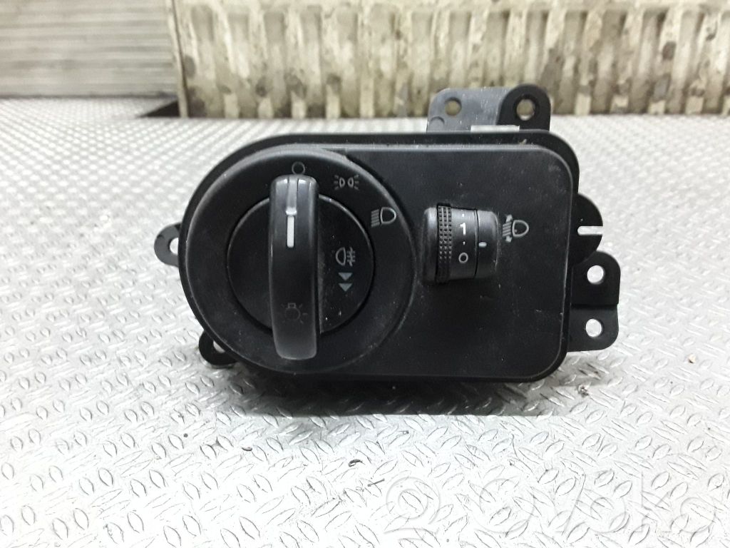 Ford Fiesta Light switch 