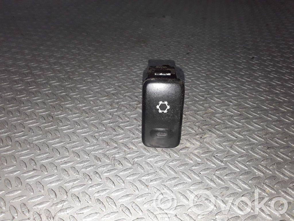 Air conditioning (A/C) switch   HR808150