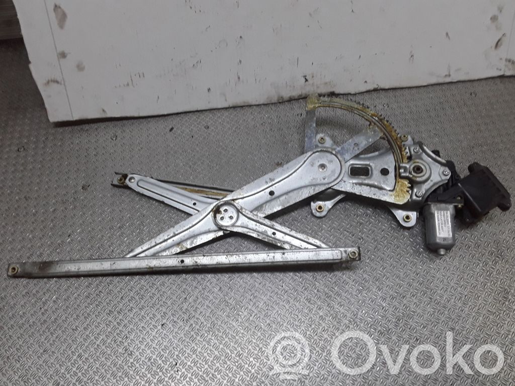 Toyota Corolla Verso AR10 Alzacristalli della portiera anteriore con motorino 