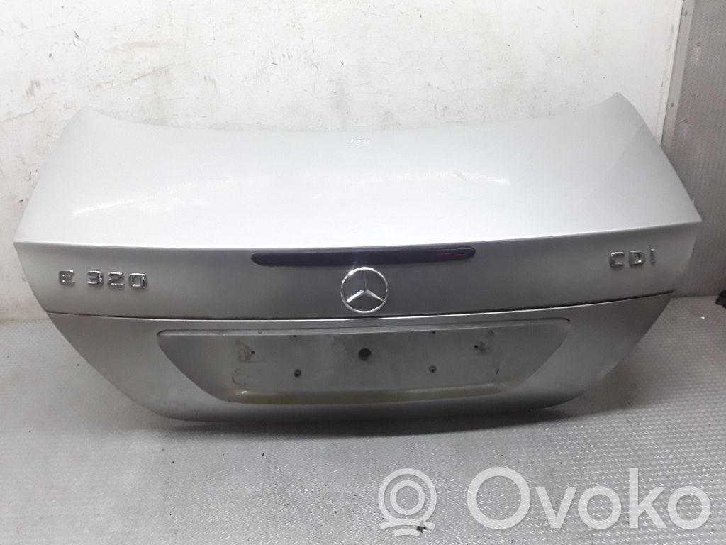 Tailgate/trunk/boot lid