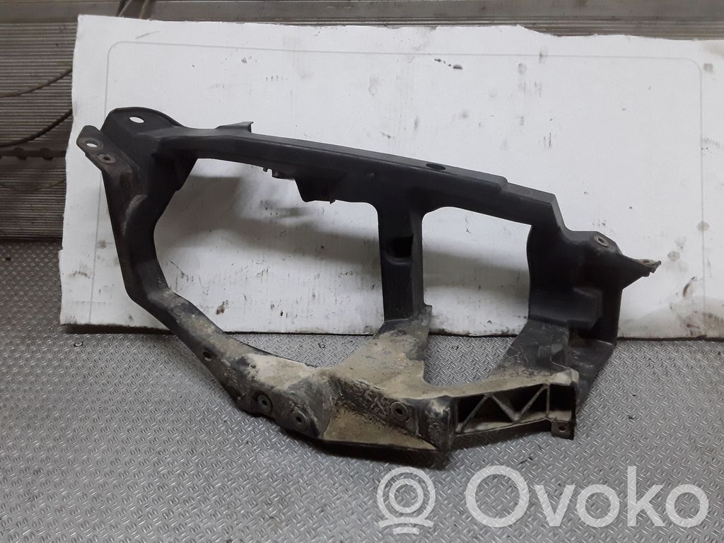 Mitsubishi Colt Headlight/headlamp mounting bracket 