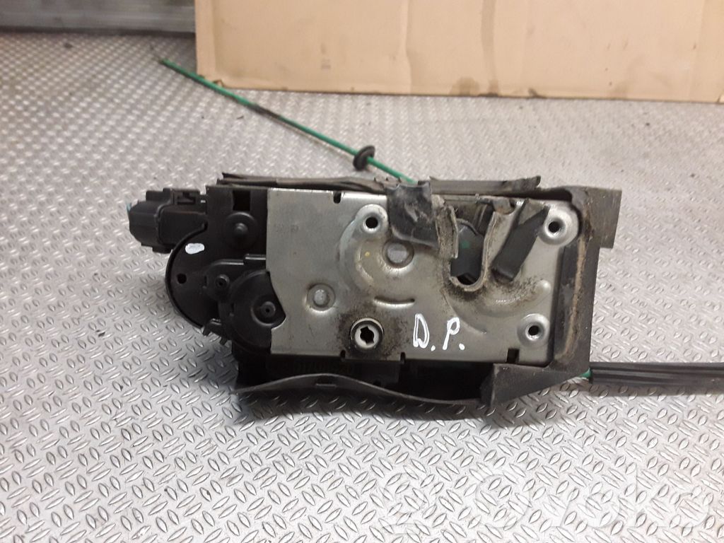 Fiat Idea Front door lock 
