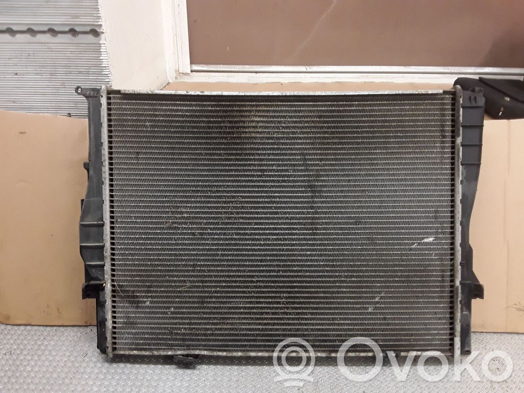 BMW 3 E90 E91 Aušinimo skysčio radiatorius 