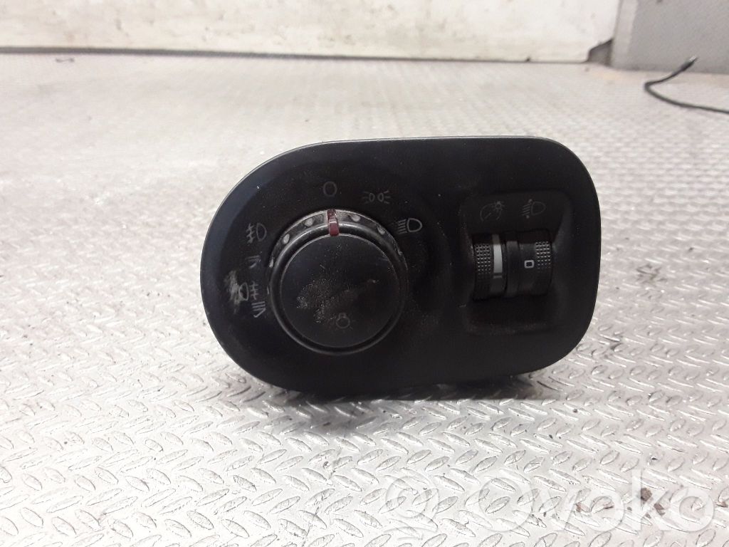 Seat Toledo III (5P) Light switch 