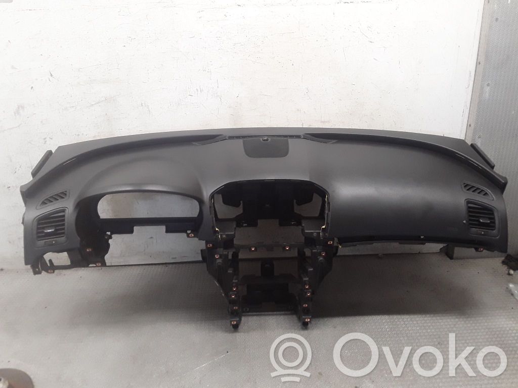 Opel Insignia A Dashboard 