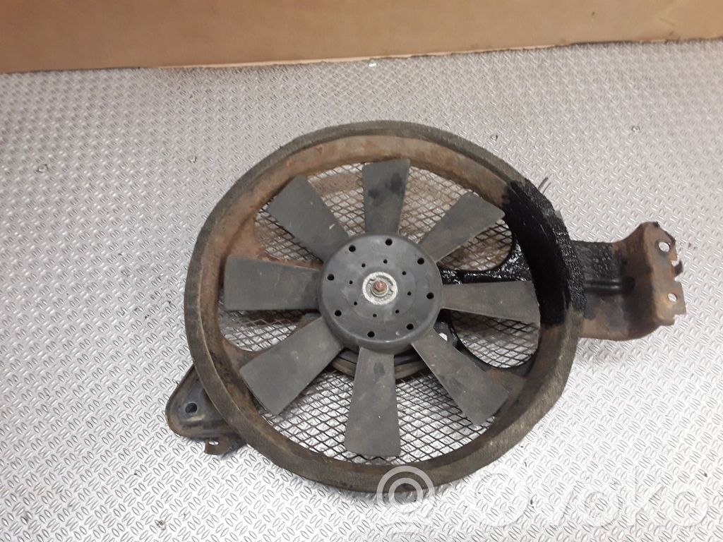 Elektrisks radiatoru ventilators