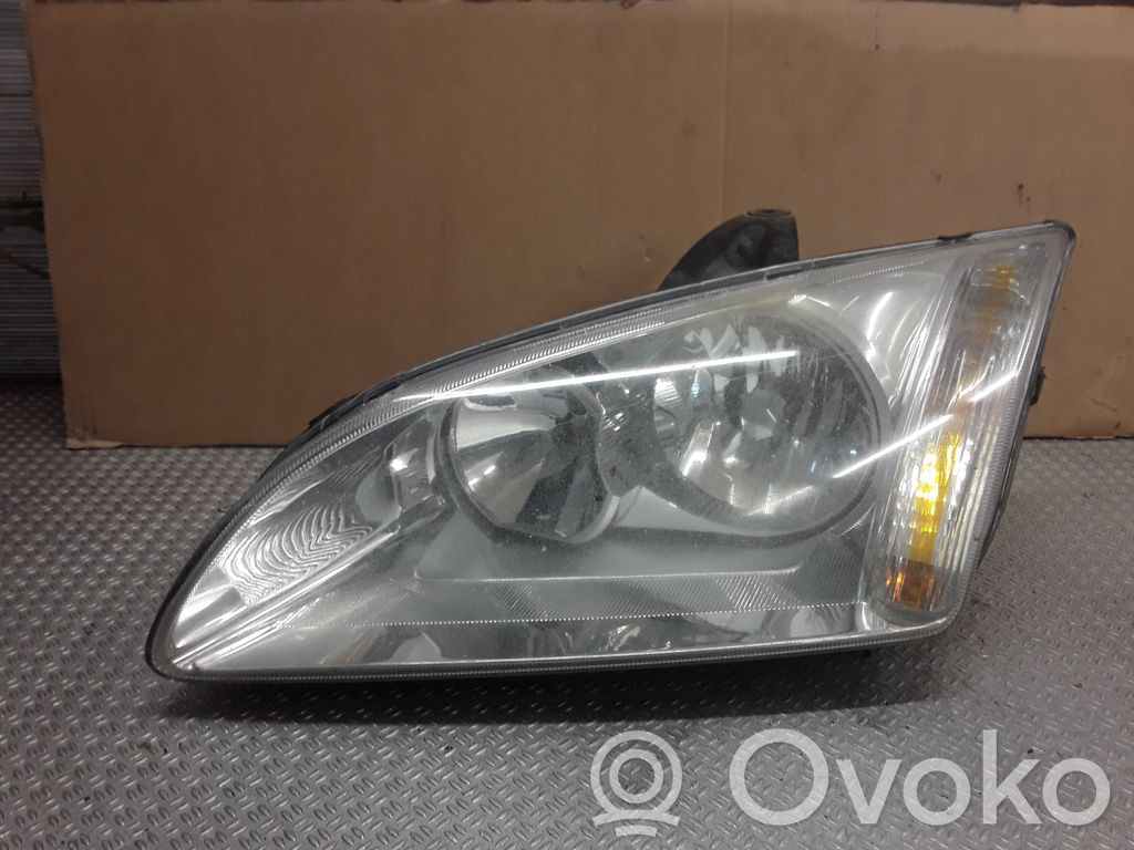 Ford Focus Headlight/headlamp 