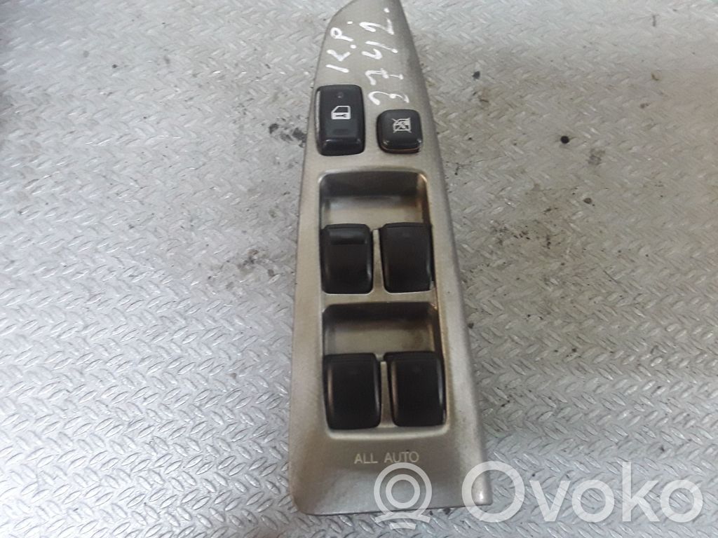 Toyota Corolla Verso E121 Electric window control switch 