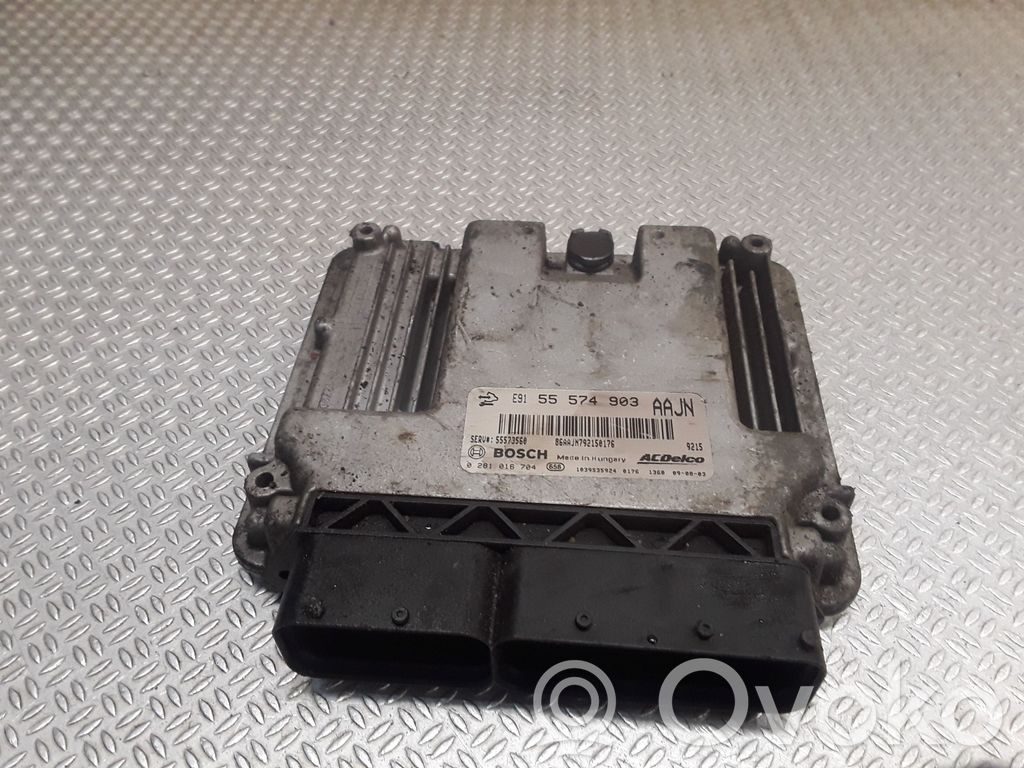 Opel Insignia A Engine control unit/module 