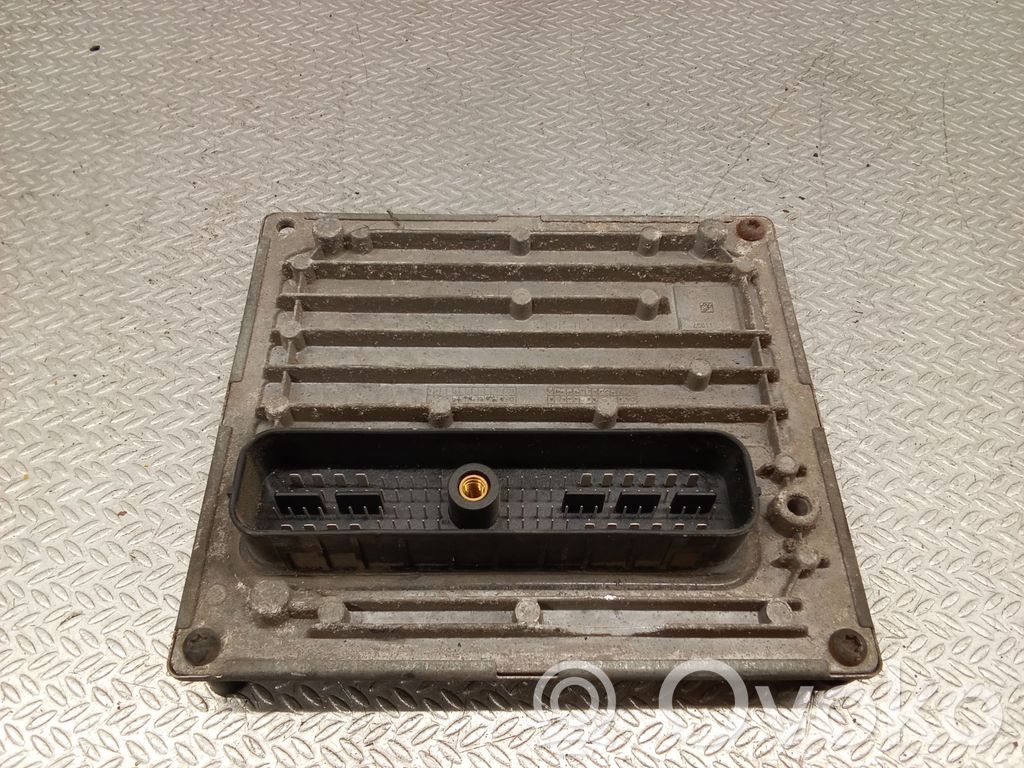 Unidad de control/módulo del motor   5M5112A650GF