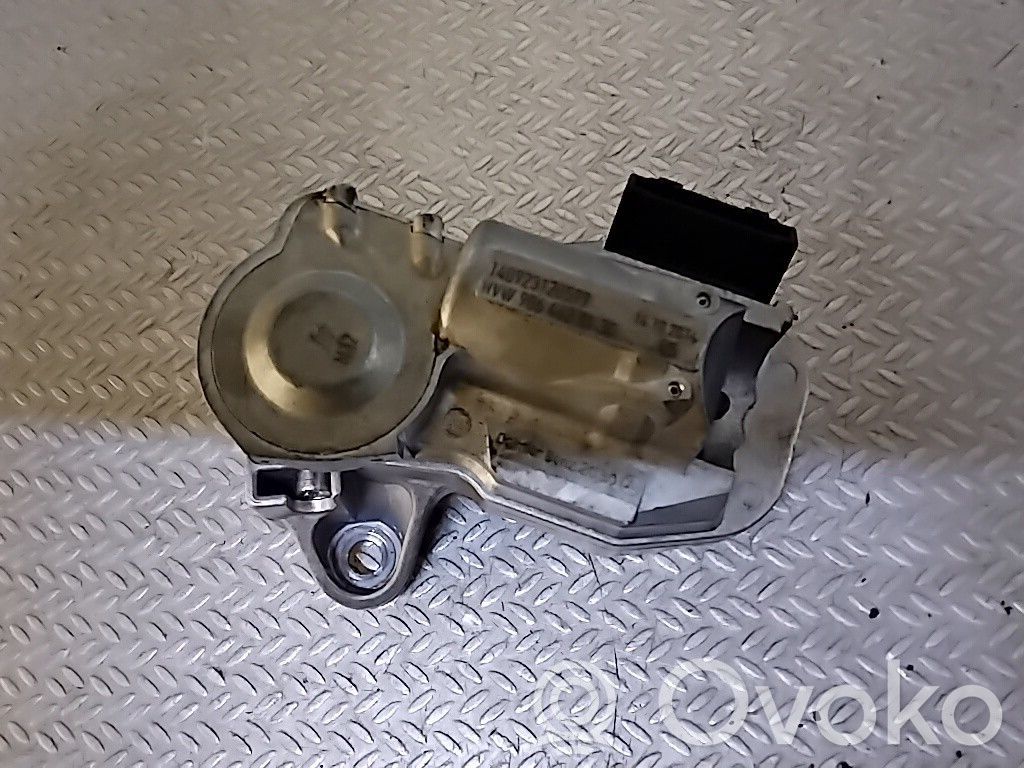 Ohjauspyörän lukitus   HVW9064620130