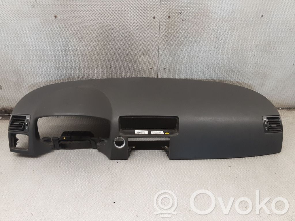 Volvo V50 Kojelauta 