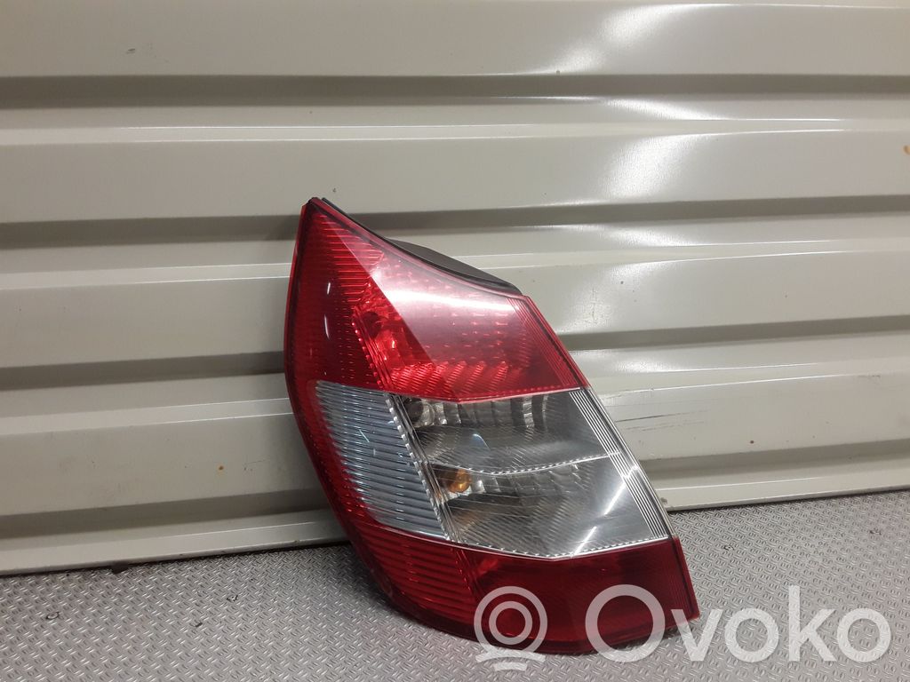 Lampa tylna   2SK0086590786
