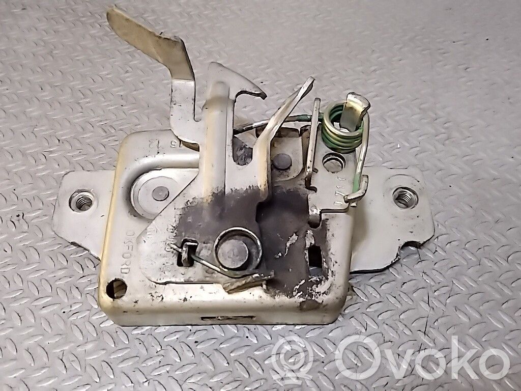 Renault Clio III Serrure de capot 