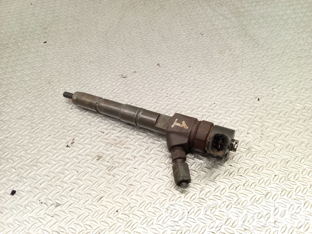 Wtryskiwacz paliwa   0445110159