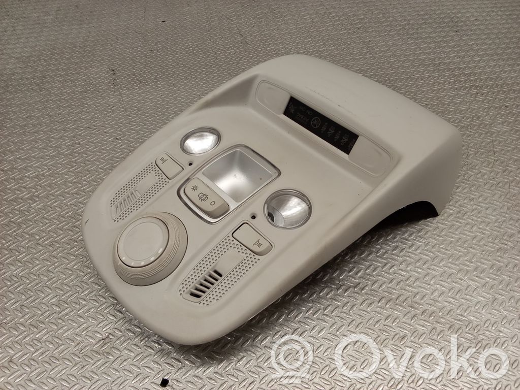 Citroen C4 II Luz del asiento delantero 