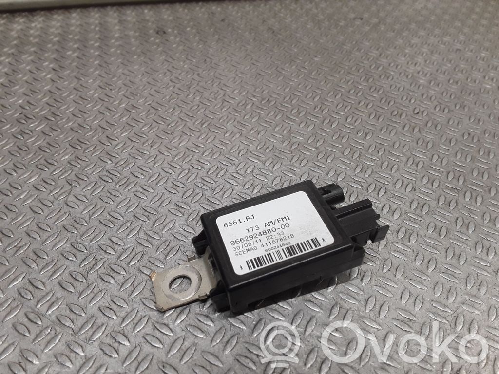 Citroen C5 Antenos stiprintuvas 