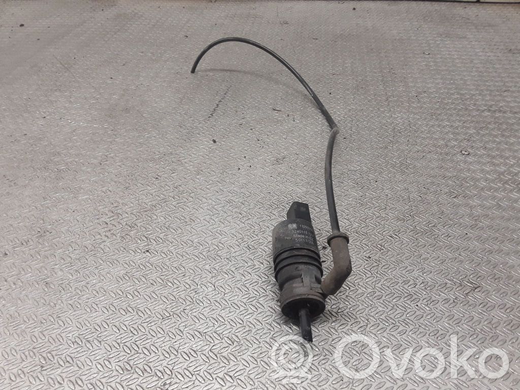 Chevrolet Volt I Windscreen/windshield washer pump 