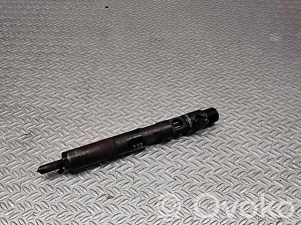 Nissan Micra Fuel injector 