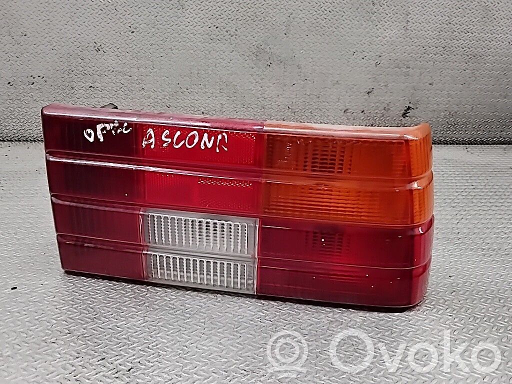 Rear/tail lights