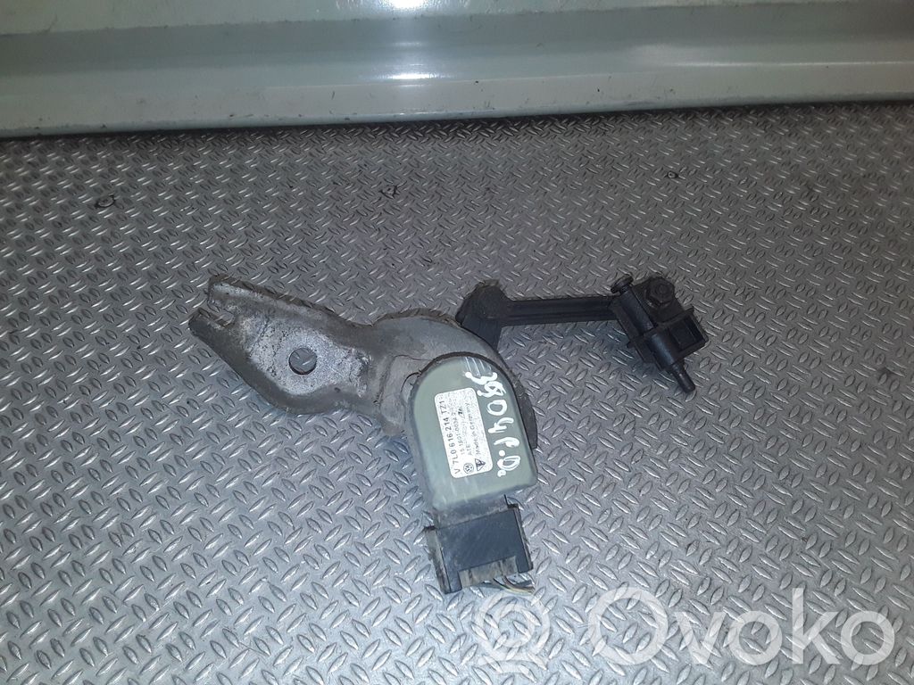 Headlight/headlamp level sensor   7L0616214