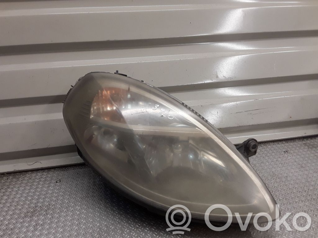 Lancia Musa Headlight/headlamp 