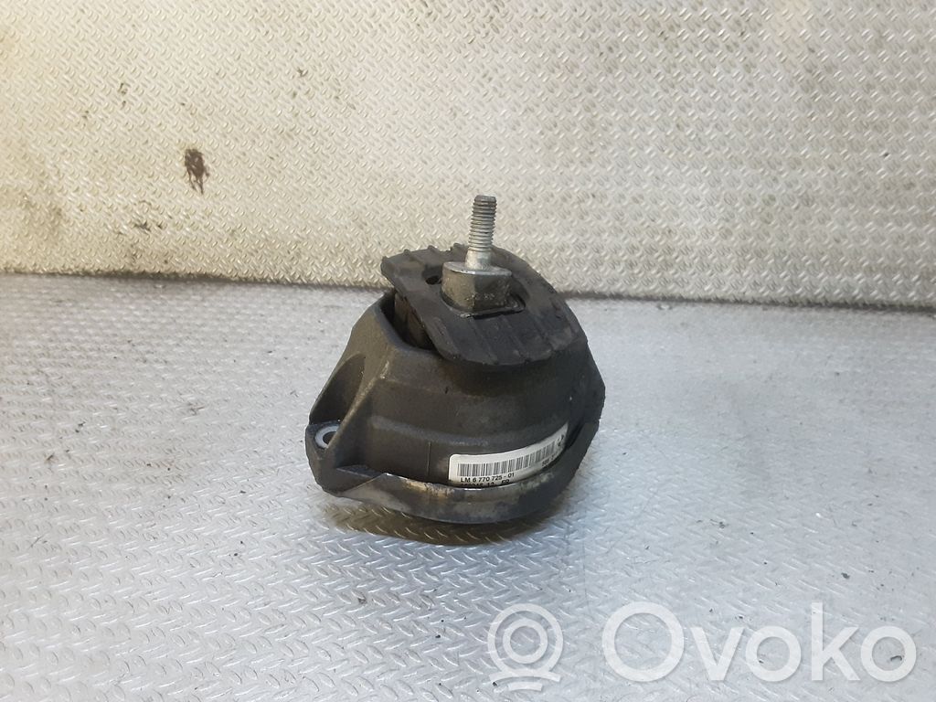 BMW 5 E60 E61 Supporto di montaggio del motore 