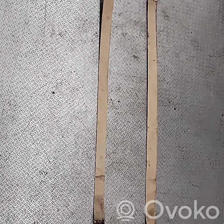 Polttoainesäiliön kannake