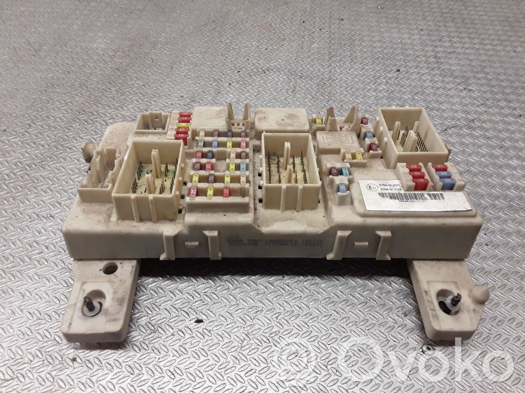 Saugiklių blokas   7M5T14A073FB