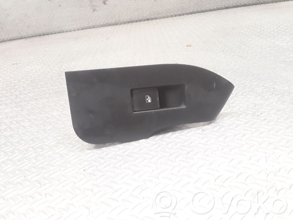 Chevrolet Captiva Electric window control switch 