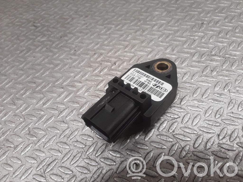 KIA Carnival Airbagsensor Crashsensor Drucksensor 