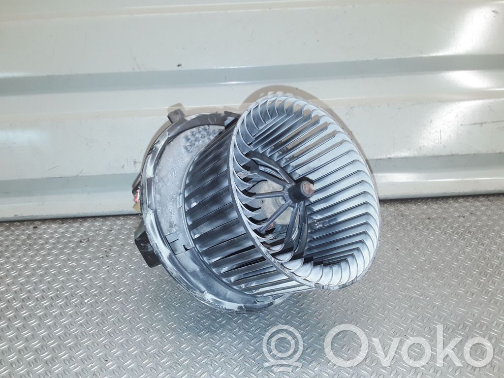 Skoda Octavia Mk2 (1Z) Wentylator nawiewu / Dmuchawa 